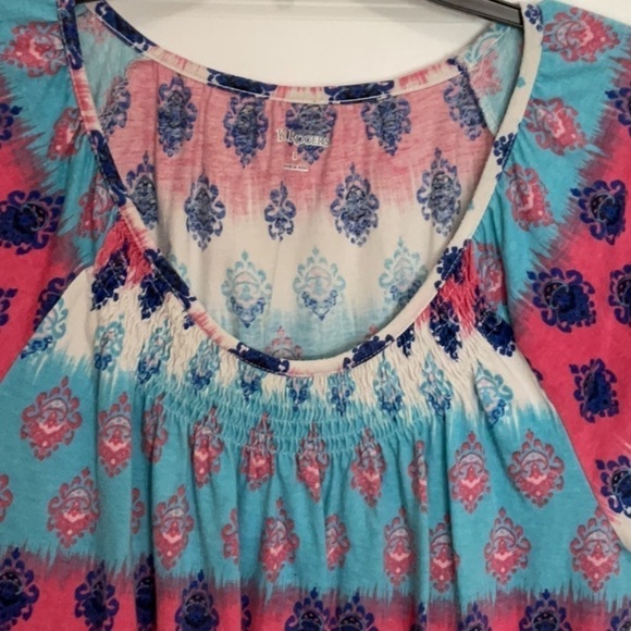 KIM Rogers Scooped Neck Tee - Picture 2 of 5